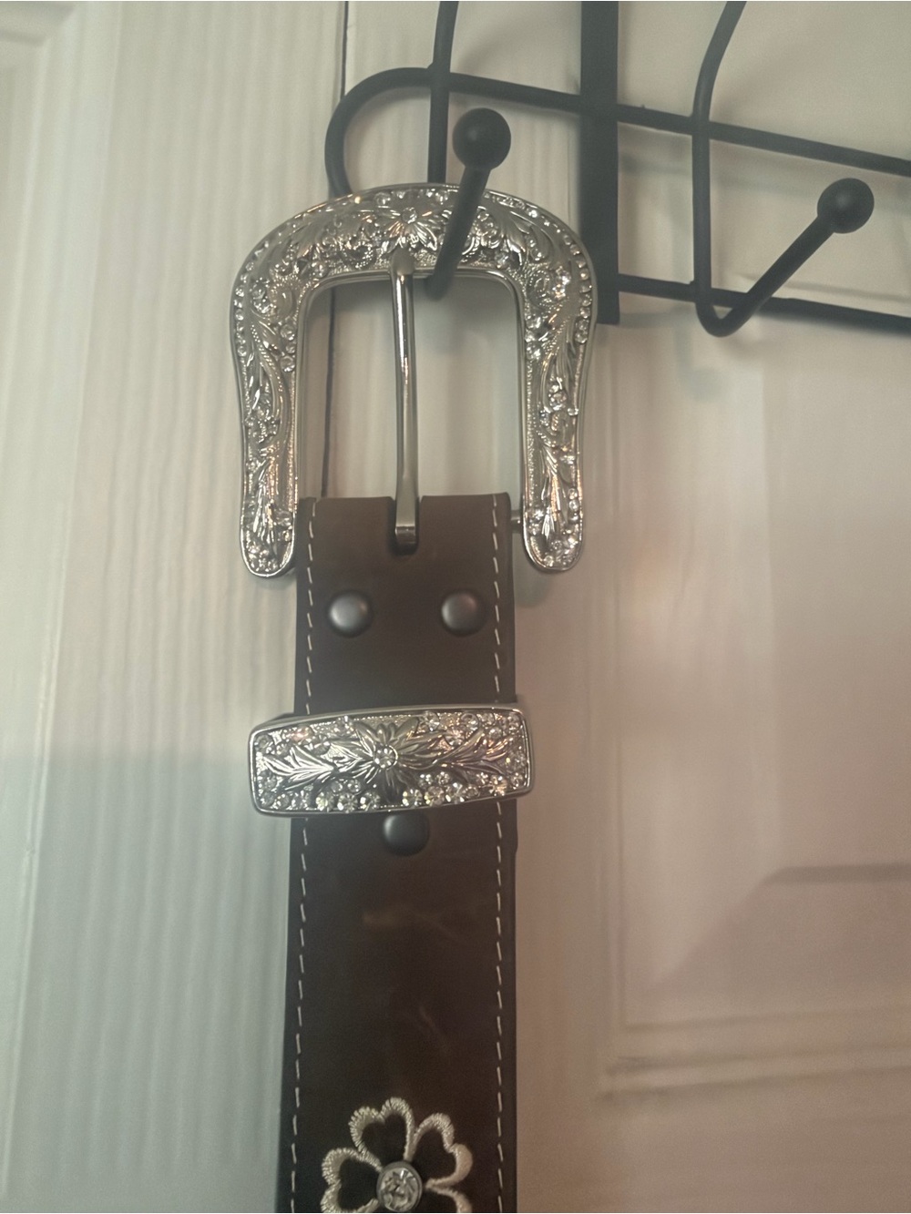 ARIAT WOMEN'S FLORAL RHINESTONE CONCHO WESTERN BELT